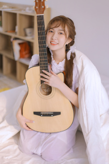 蒙娜小魔女